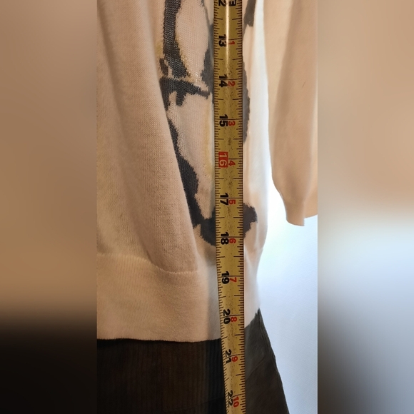 Banana Republic Cream and Black Cardigan Sweater - Picture 2 of 9